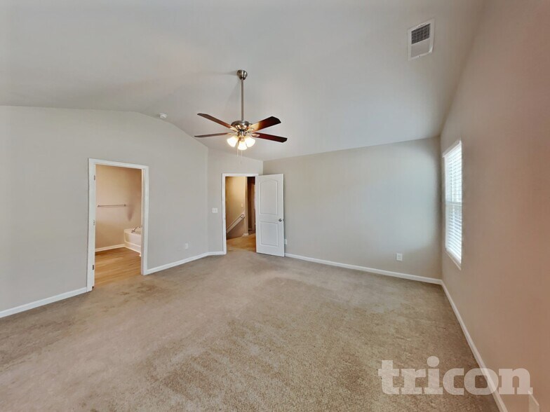 Building Photo - 232 Rustling Way