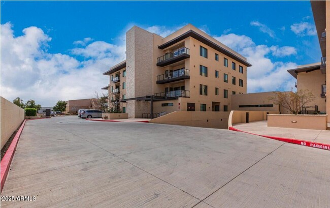 Building Photo - 7300 E Earll Dr