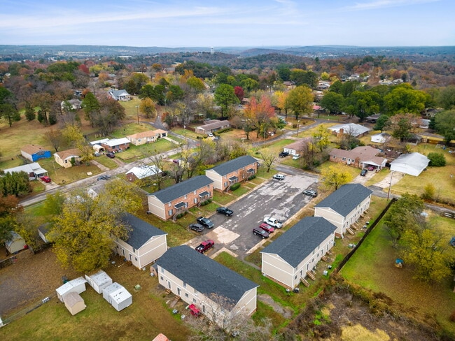 Building Photo - Hillside Townhomes