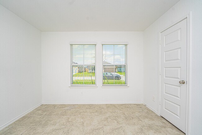 Building Photo - 1118 Appaloosa Ln