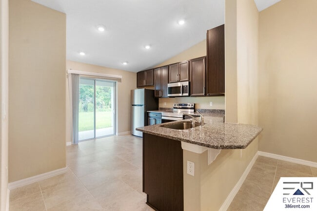 Building Photo - 3 Slumber Path