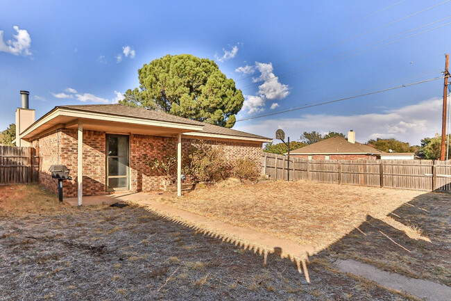 Building Photo - 2101 77th St