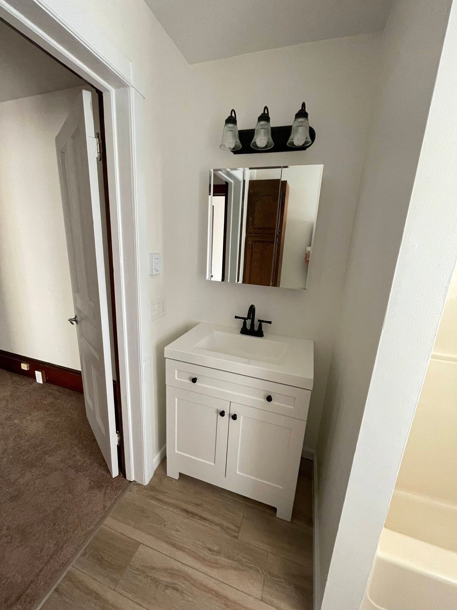 Building Photo - 146 Analomink St