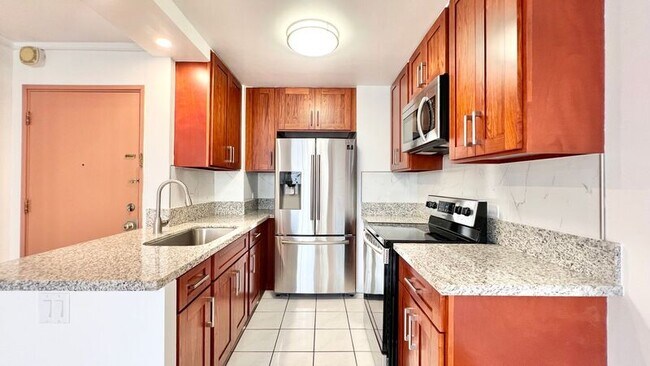 Building Photo - 3161 Ala Ilima St