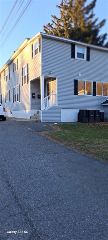 Building Photo - 1132 W Boylston St