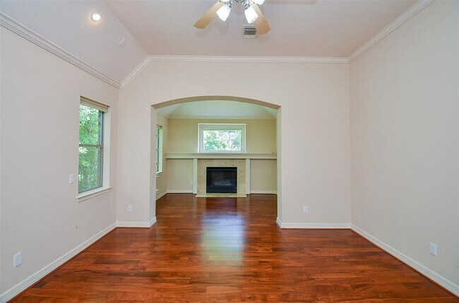 Building Photo - 7610 Breezeway Bend Ln