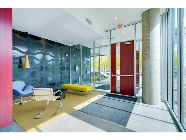 Building Photo - 901 S 2nd St