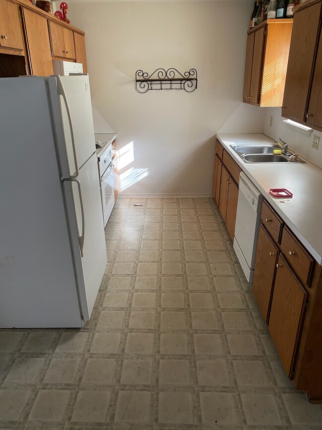 Building Photo - 314 S Adams St