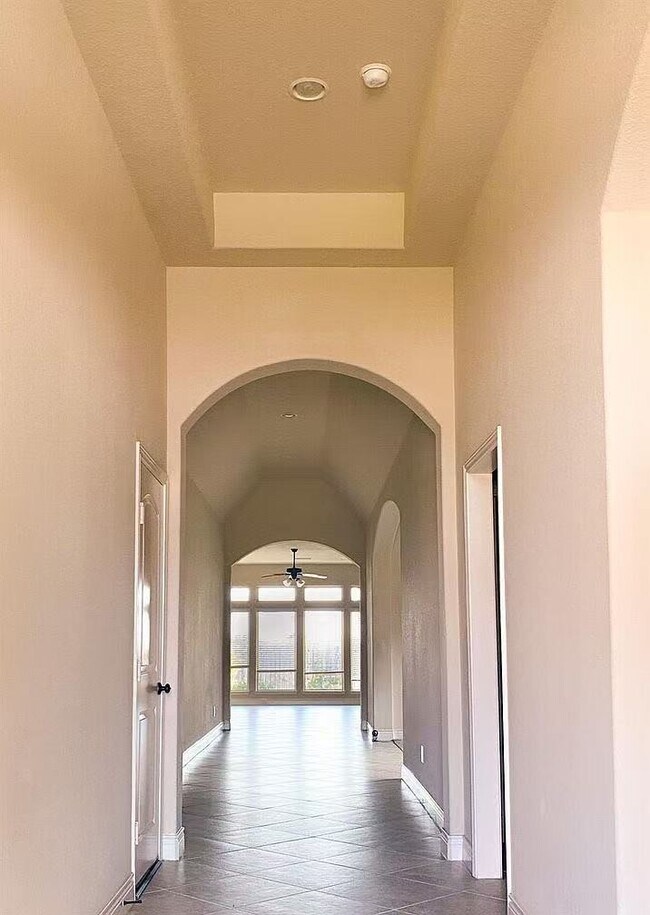 Building Photo - 5311 Wolfpen Ridge Ln