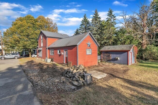 Building Photo - 29 Monroe St