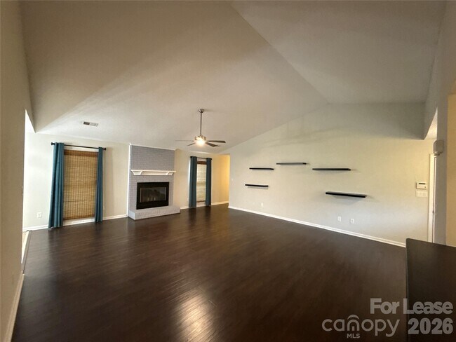 Building Photo - 7809 Glencannon Dr