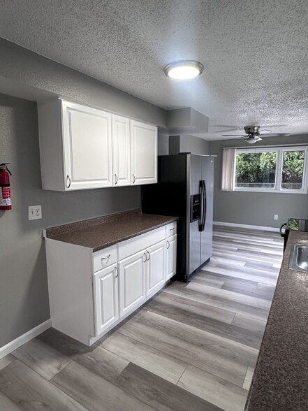 Building Photo - 1707 W 6th Ave