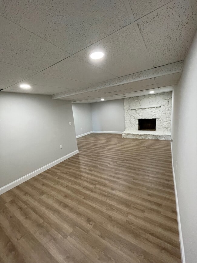 Building Photo - 6609 Northern Rd