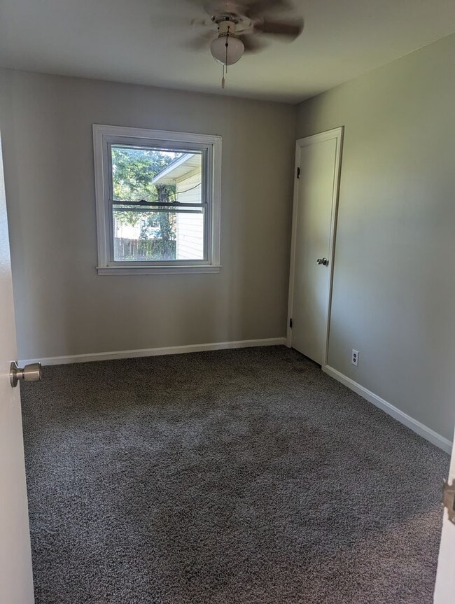 Building Photo - 4 Bed & 2 Bath House (EHA APPROVED)