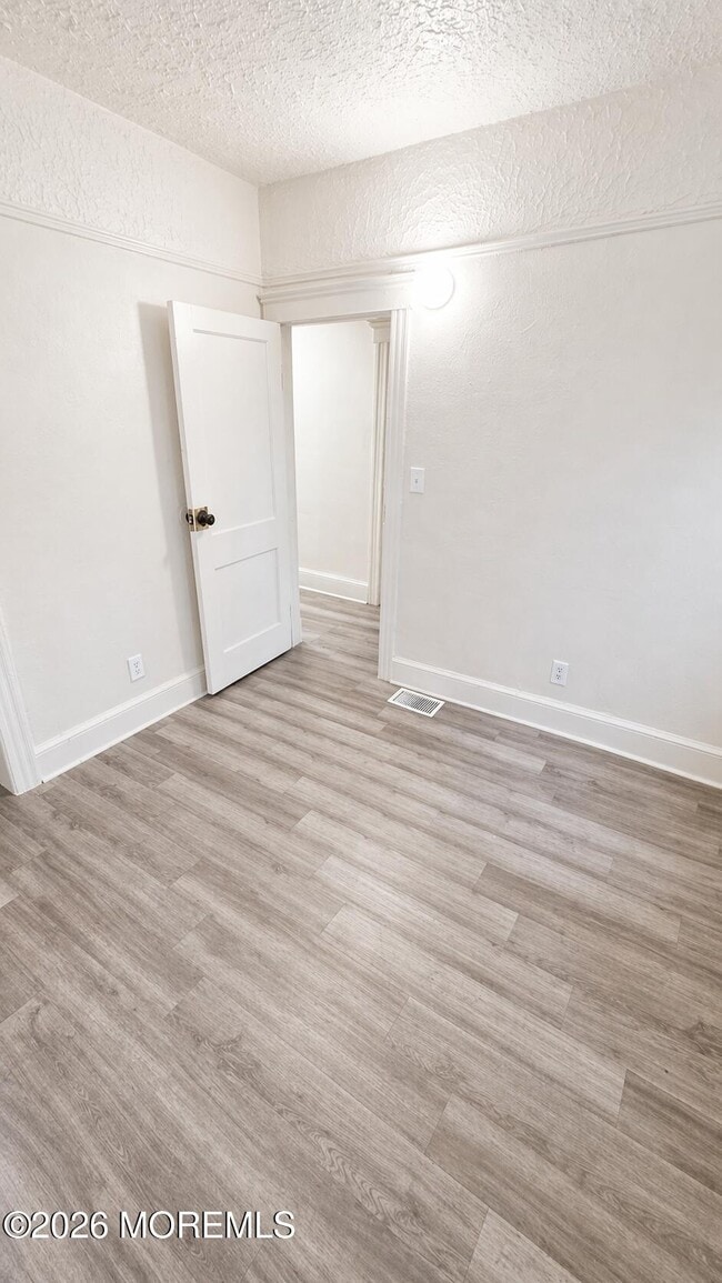 Building Photo - 21 Atkins Ave