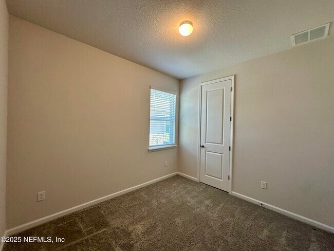 Building Photo - 75310 White Rabbit Ave