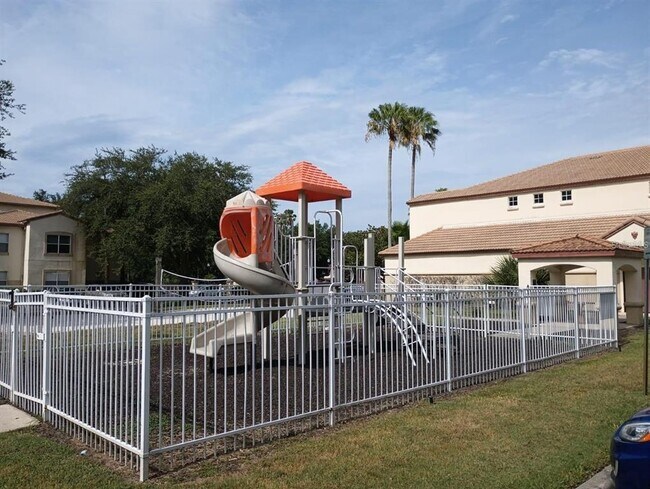 Building Photo - 826 Camargo Way