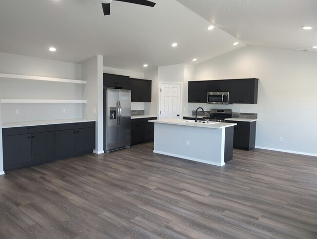 Building Photo - 14833 N Ninja Wy