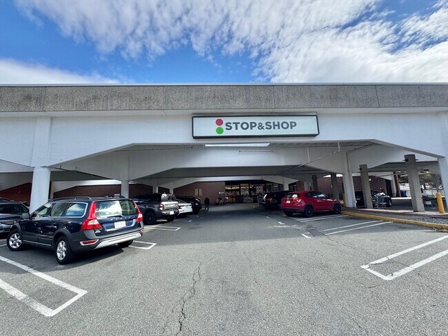 Building Photo - 32 St Paul St