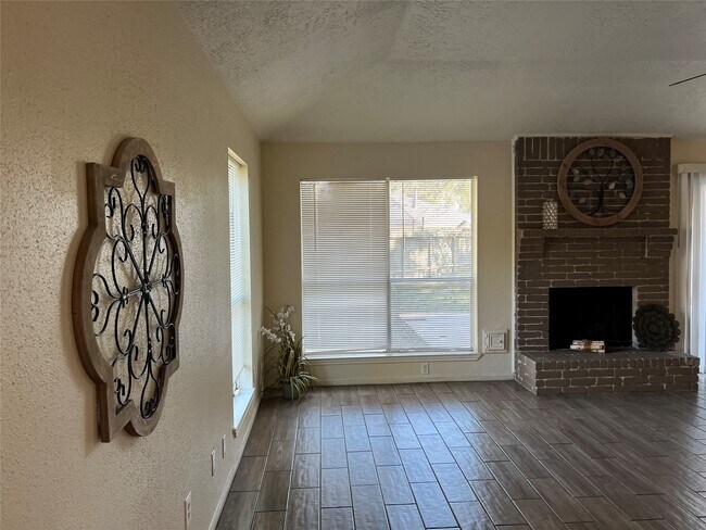 Building Photo - 3506 Corinne Ct