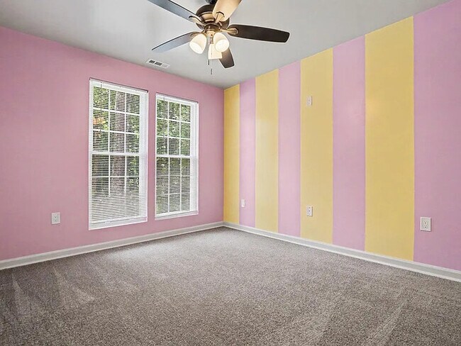 Building Photo - Lease OR Lease to Own