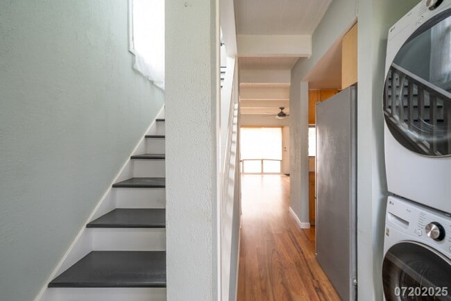 Building Photo - 2bd / 1.5ba / 2 parking Condo in Mililani ...