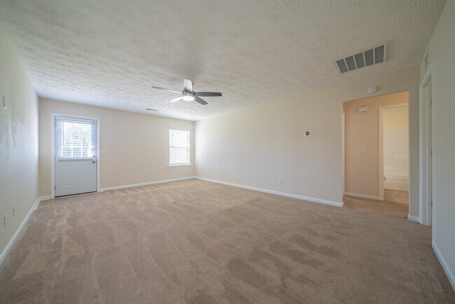 Building Photo - 5788 Sandy View Dr