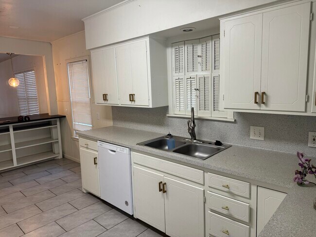 Building Photo - 2708 20th St