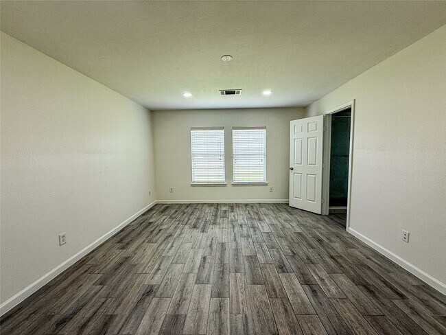 Building Photo - 18118 Mayfield Meadow Ln