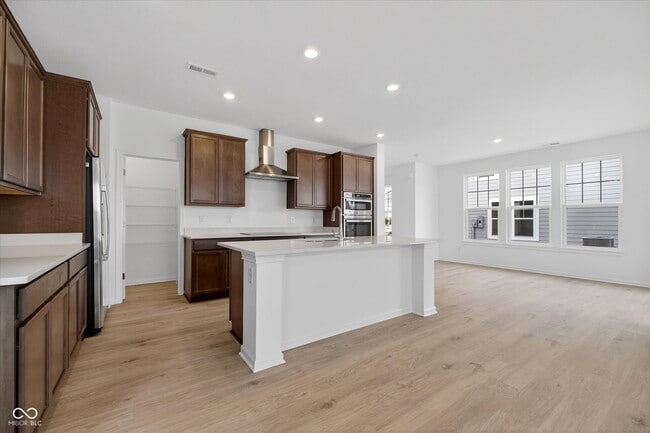 Building Photo - 15946 Meadow Frost Ct