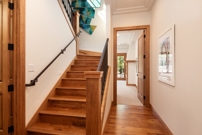 Building Photo - Stunning Furnished Estate in Pronghorn