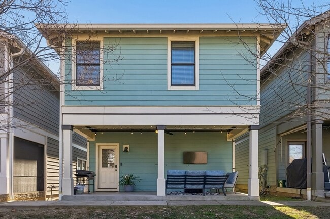 Building Photo - 1805B Sevier St
