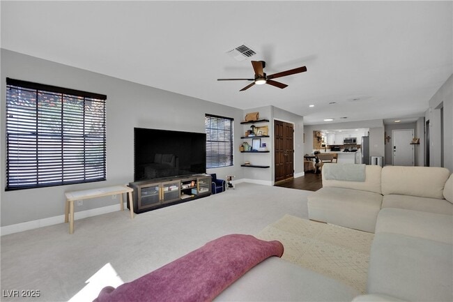 Building Photo - 3959 Salisbury Pl