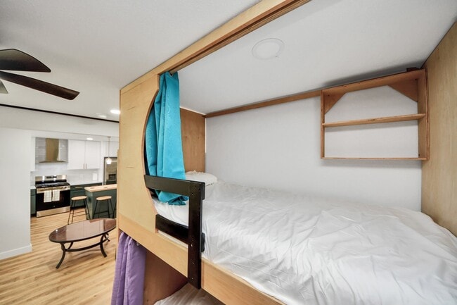 Building Photo - 5115 Clay St