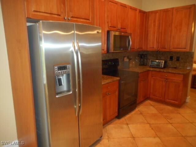 Building Photo - 7180 Bergamo Way