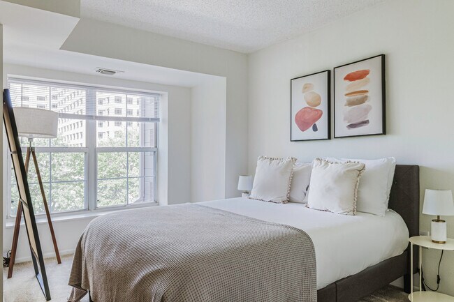 Building Photo - 444 Washington Blvd