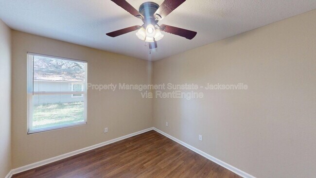 Building Photo - 711 Cahoon Rd N