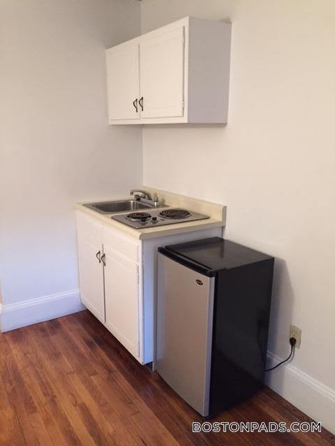 Building Photo - 854 Beacon St