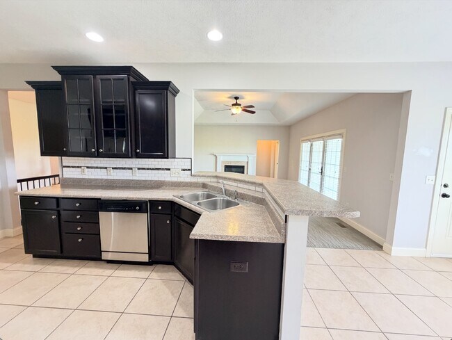 Building Photo - 3813 Liberty Cir