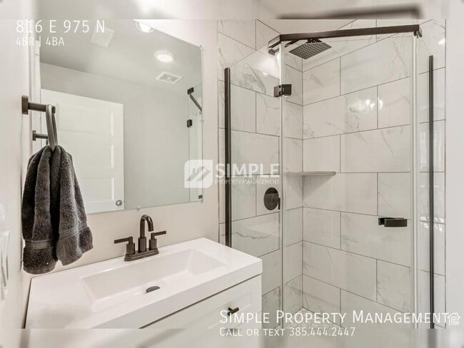 Building Photo - 816 E 975 N