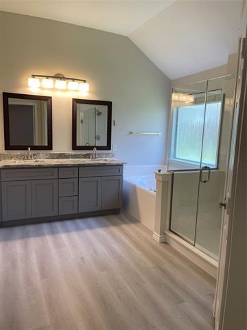 Building Photo - 9517 Thorncliff Dr