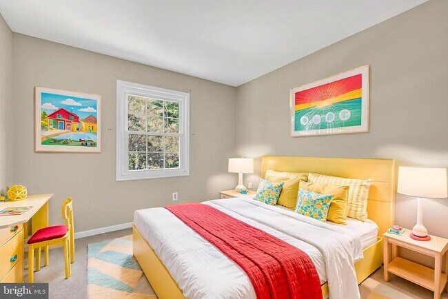 Building Photo - 8537 Hooes Rd