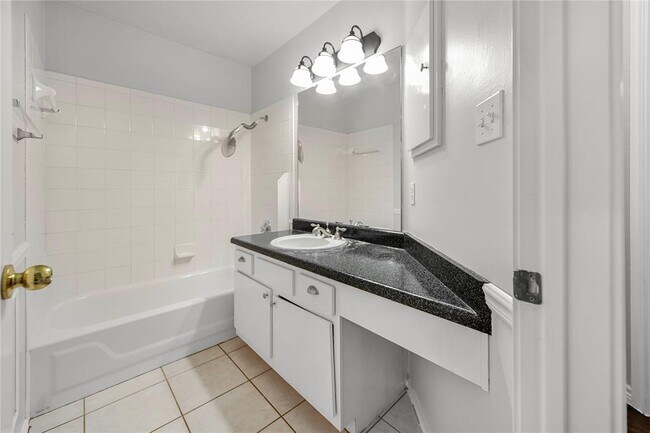 Building Photo - 1108 Gazania Dr