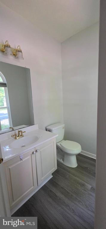 Building Photo - 35 Oakmont Terrace