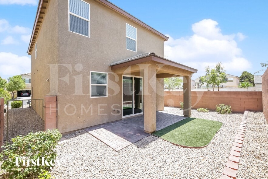 Building Photo - 5605 N Balsam St