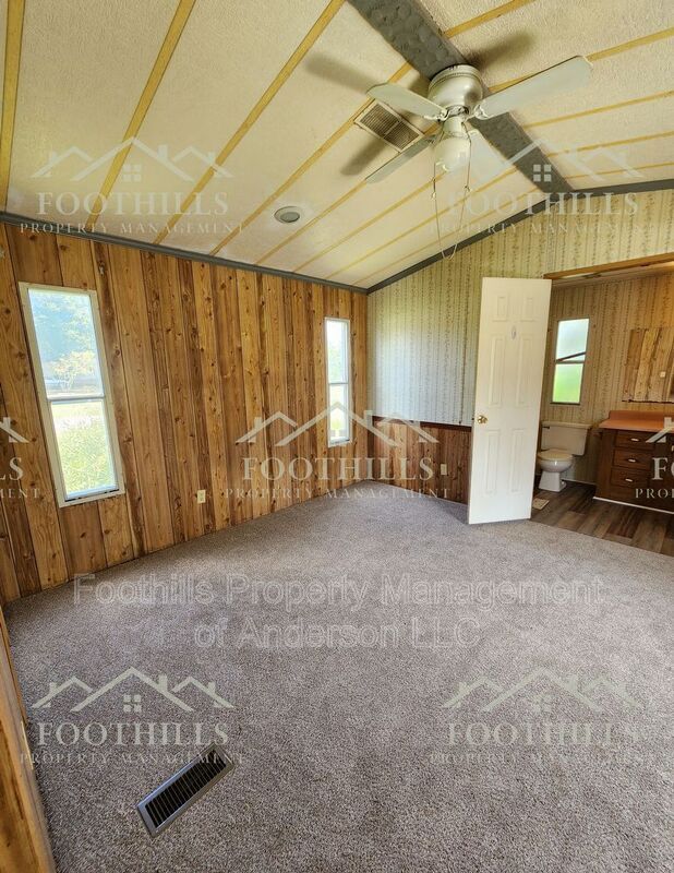 Building Photo - 408 Old Green Pond Rd