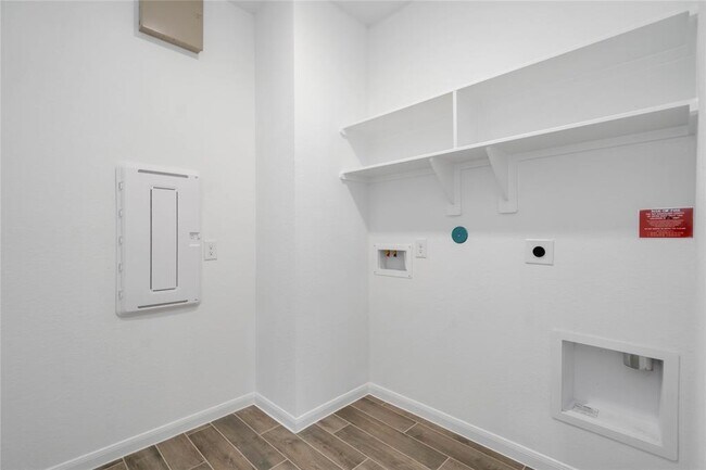 Building Photo - 6611 Canary Knl Ct