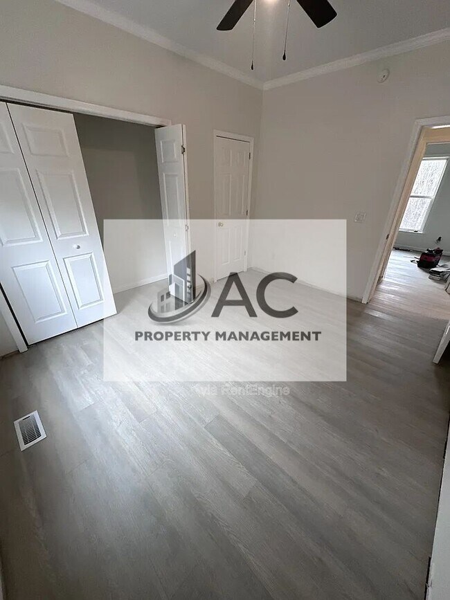 Building Photo - 52 Smith Lake Rd