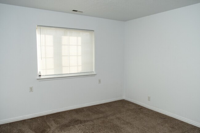 Building Photo - 427 S 1200 W