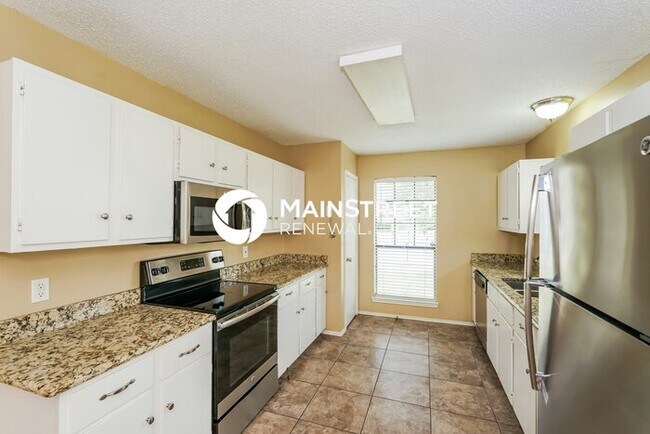 Building Photo - 3 Bedroom Pet-Friendly Home in Lancaster, ...